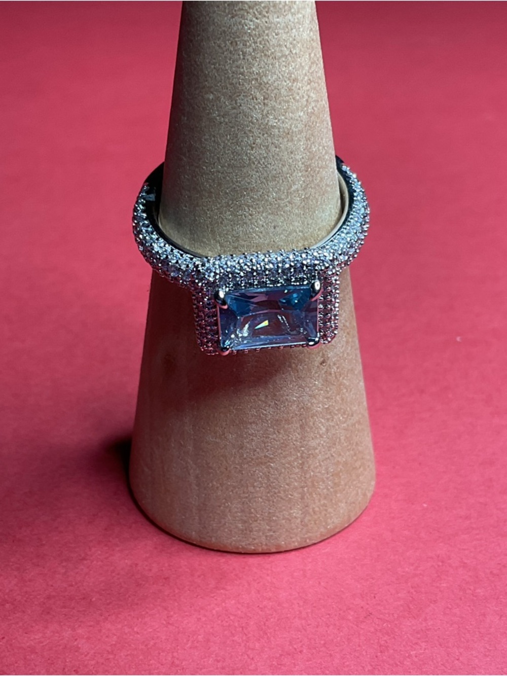 Bomb Party RG37056 “Windswept Wishes” LC Spinel on Rhodium Size 9 Ring NWOT